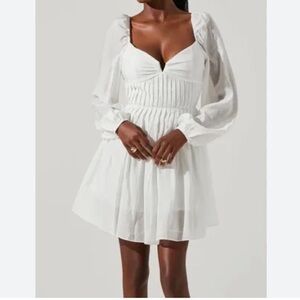 ASTR White Dress Size Large Long Sleeve Ruffle Romantic Feminine Bridal